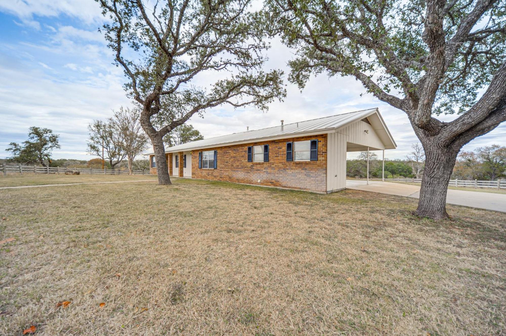 Historic Hoffmann Ranch Haus Near Wineries! Villa Fredericksburg Exterior foto